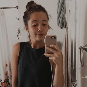 Meet your Posher, Caroline